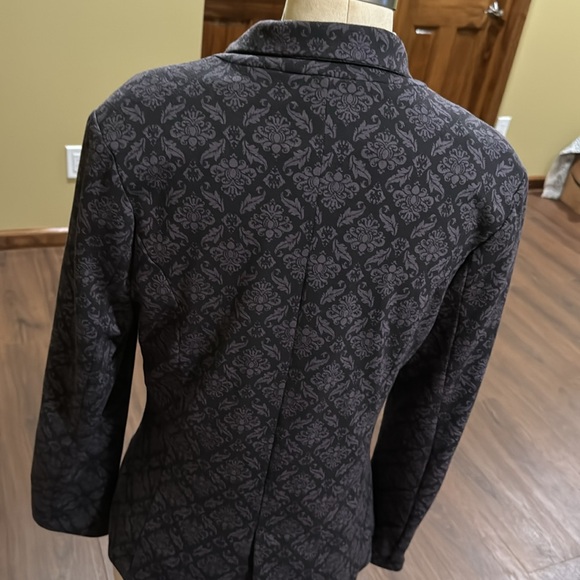 Cotton On Suit Blazer # 0016 - Picture 6 of 8